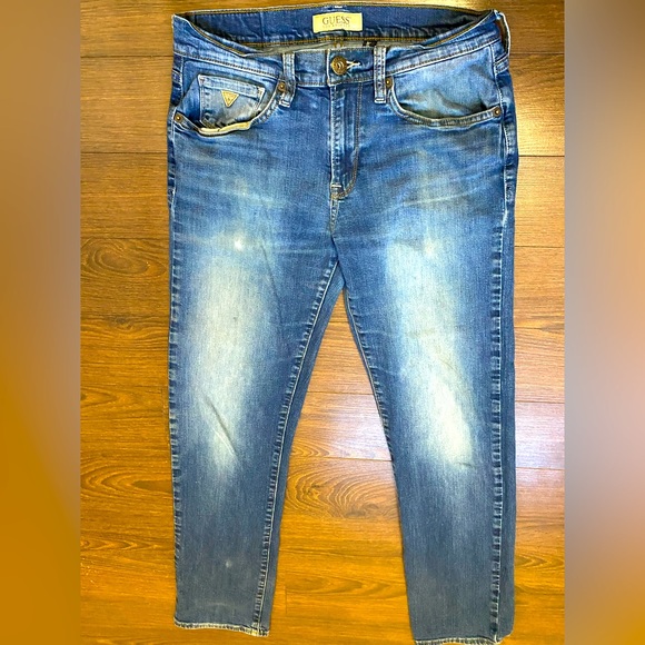 Guess Men’s 32x32 Straight Leg Distressed Blue Denim Jeans - Picture 1 of 8